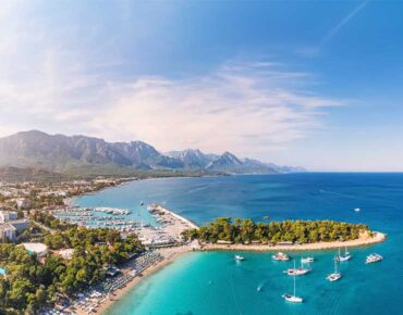 Antalya – Türk Rivierası’ndaki Cennet: Güneş, Kum ve Unutulmaz Deneyimler