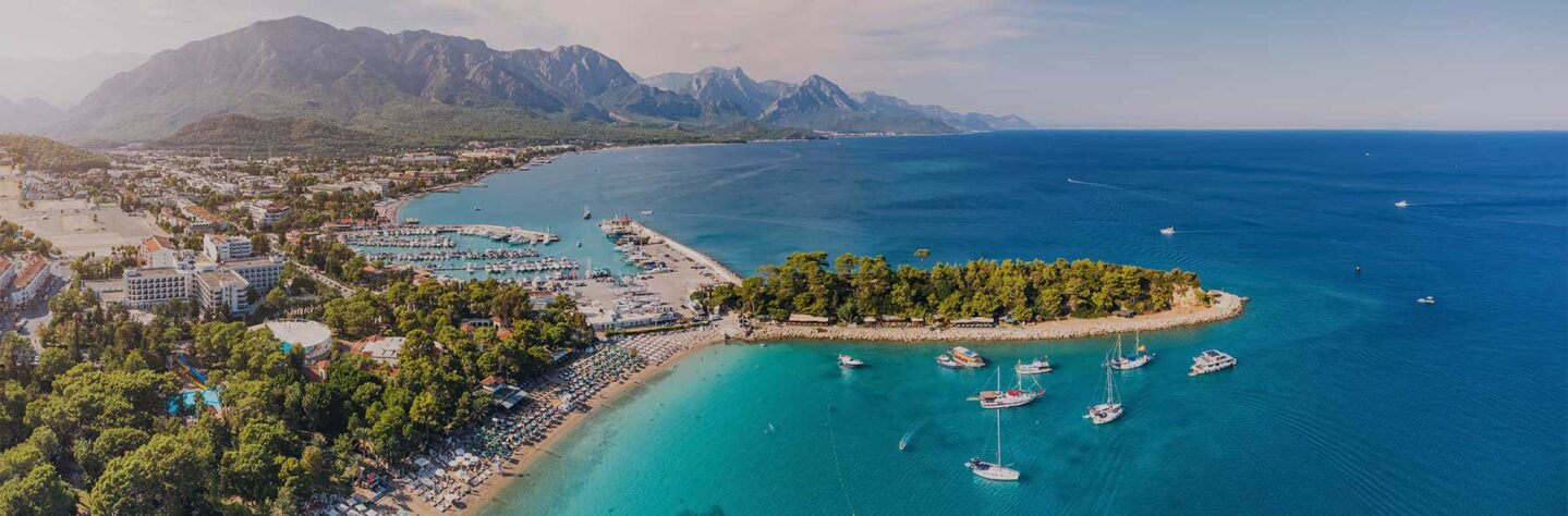 Antalya – Türk Rivierası’ndaki Cennet: Güneş, Kum ve Unutulmaz Deneyimler