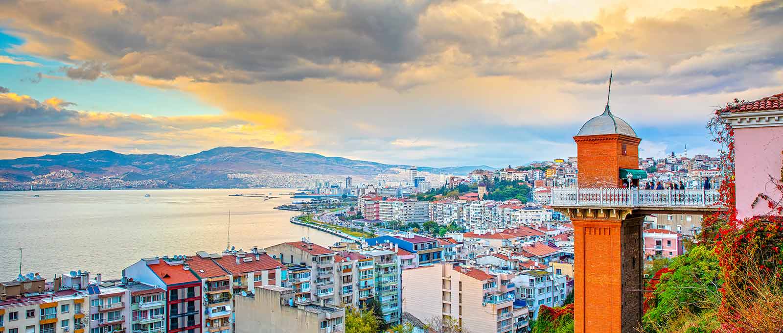 İzmir&#8217;i Keşfet: Şehrin Güzelliklerine Dair Kapsamlı Bir Rehber