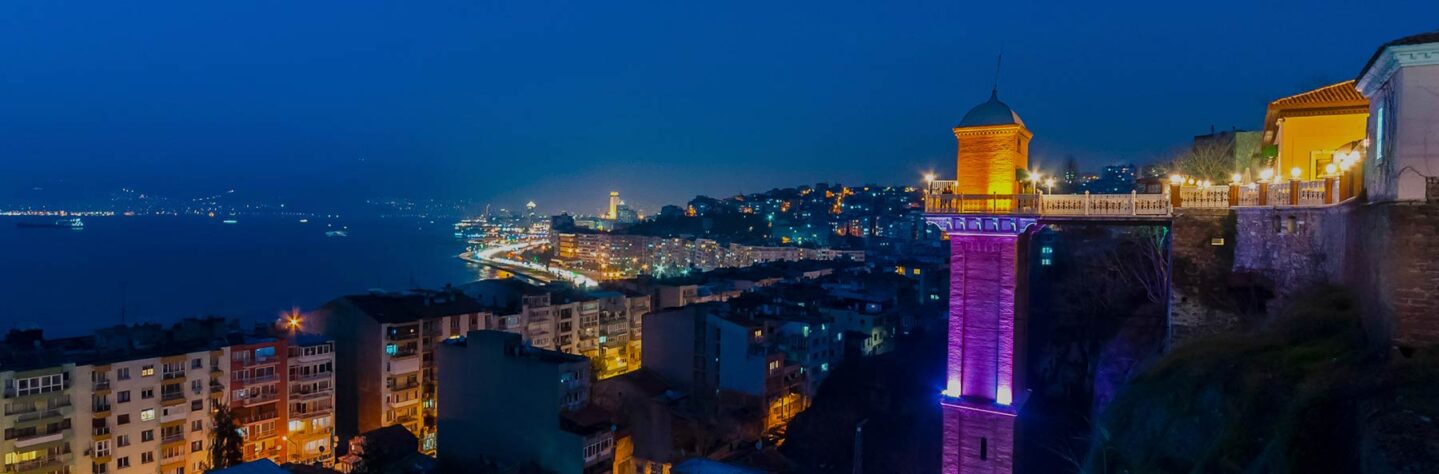İzmir’de Canlı Gece Hayatı: Unutulmaz Bir Akşam için Öneriler