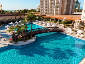 Grand Park Lara Pool