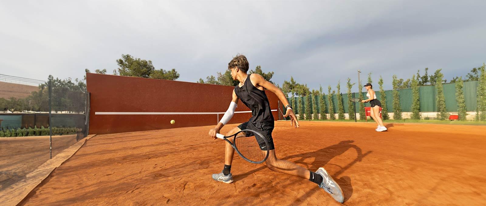 ‘Corendon Tennis Club Kemer’i Keşfet