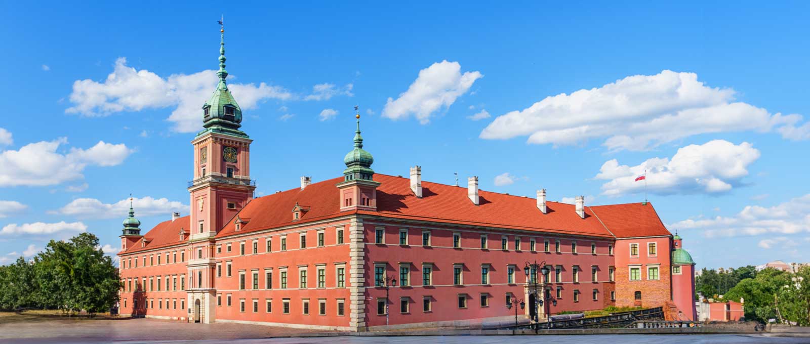 Warsaw: A City Reborn from History