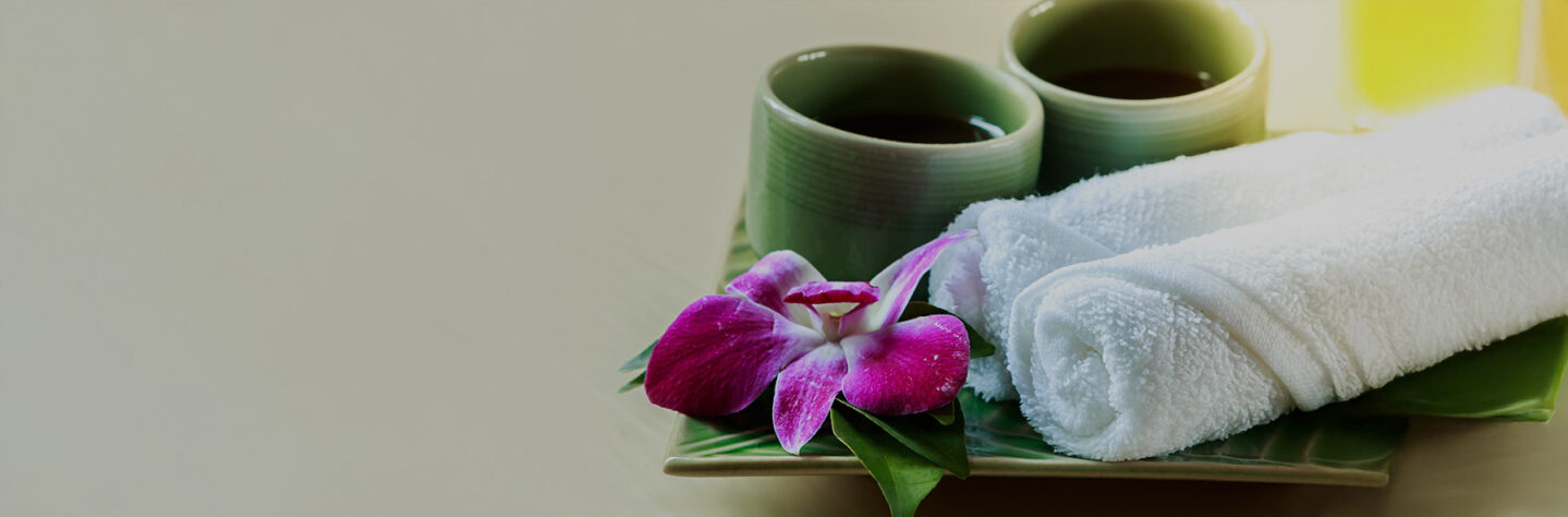 Uçaklarda Sıcak Havlu Neden Verilir?