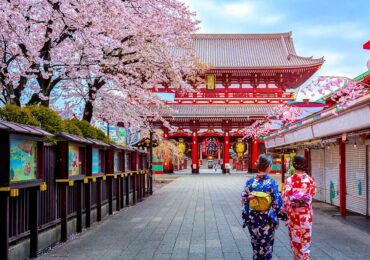Best Travel Destinations for Single Females