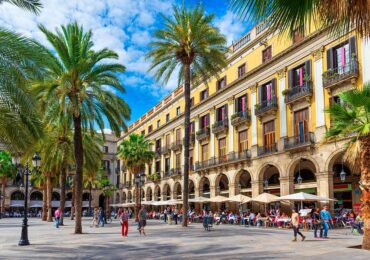 Best Travel Destinations for Single Females