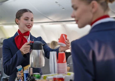 How to Become a Flight Attendant