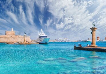 Rodos Adası’na Nasıl Gidilir? Rodos Gezilecek Yerler