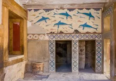 The Knossos Palace and the Minoan Civilization