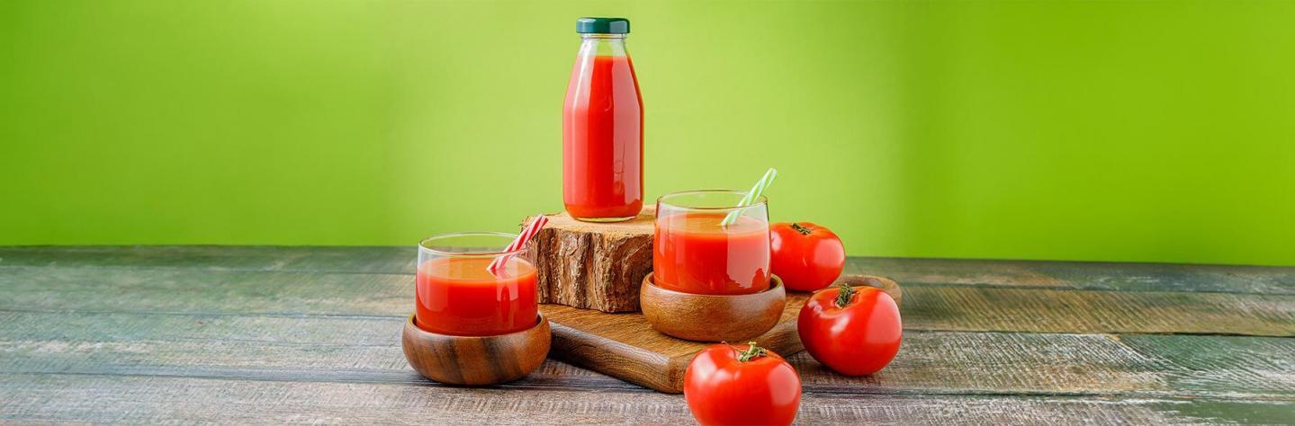 Tomatensaft im Flugzeug: Das Geheimnis des roten Kultgetränks